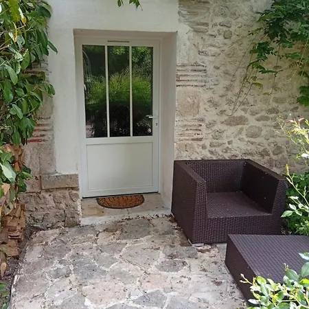 Jolie D'hote Avec Terrasse Privative Pres D'orleans * 리크위르